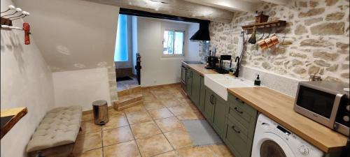 Lancon-Provence Apartment | Latipik