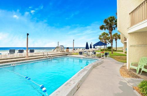 Fort Bay Apartment | Latitude 29 #10