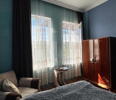 Kutaisi House | Latvji