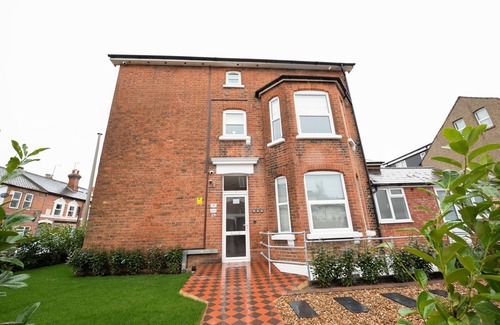 Reading Apartment | Laurel House - Deluxe 1-Bed Penthouse, 1 Bath
