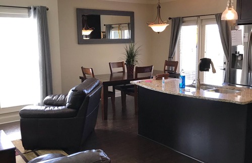 Golden Grove House | Laurels Walnut Cove