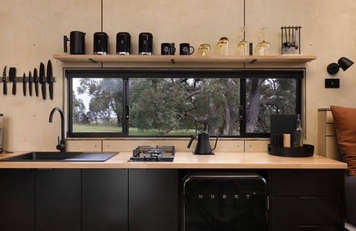Muchea Cabin | Lauren the tiny cabin in Chittering
