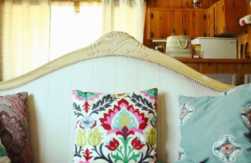 Val David Cabin | Lausanne, A nice vintage cottage in Village Suisse resort, in heart of Val-David