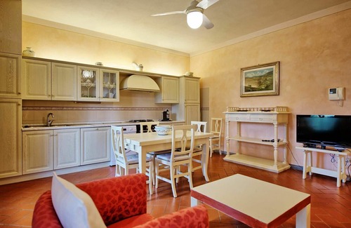 Empoli Apartment | Lavanda - Monterappoli ,Tuscany