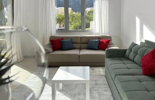 Donji Morinj Apartment | Lavander Bay B01
