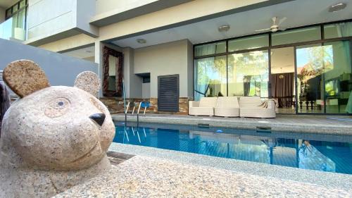 Pantai Tengah Villa | LAVANYA Private Pool Villa Residence 2 Floors @ Pantai Cenang.