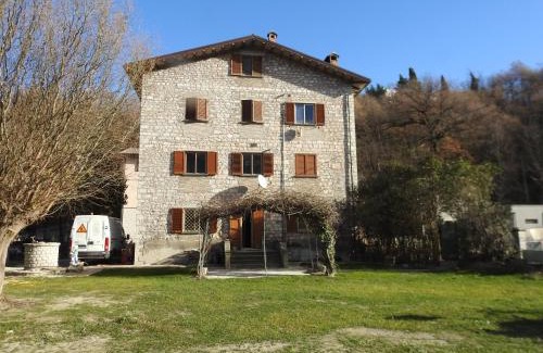 Cagli Apartment | Lavecchiaconcia -de oude leerlooilerij Casa Vacanze Zommer Vakantiehuis