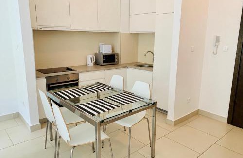 Donji Morinj Apartment | Lavender Bay Apartment F7