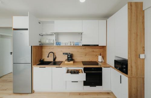 Livezeni Apartment | Lavender Nest 6 - Hyperbara