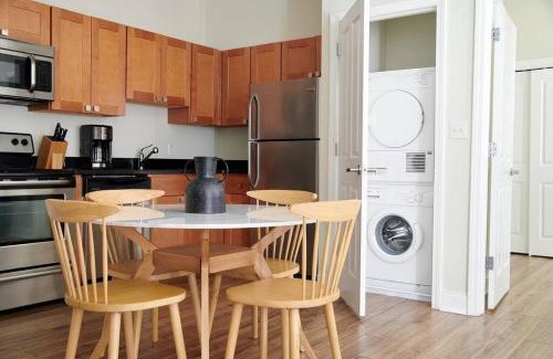 Boston Financial District Apartment | Lavish FIDI 2br 2ba Close to everything