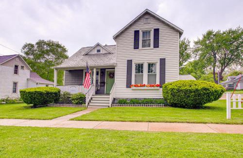Green Lake House | Lavish House with Patio - 2 Blocks to Green Lake!