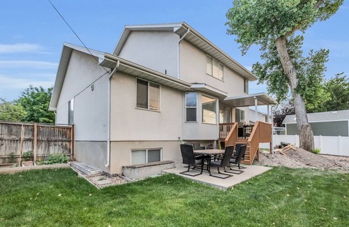 Millcreek House | Lavish & Luxurious 3BR Home in Salt Lake City