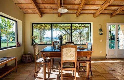 Ostra Vetere Villa | Lavish retreat with private pool & jacuzzi