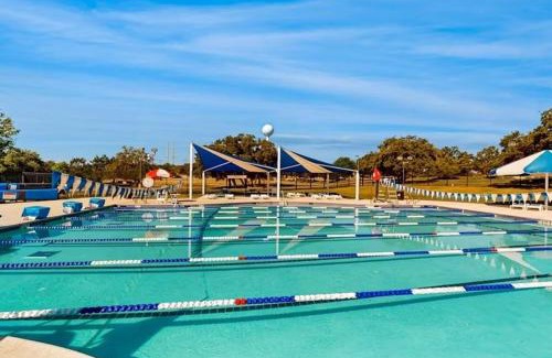Lakeway Apartment | Lavish World of Tennis