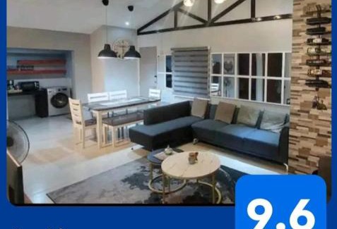 Antipolo House | Lax Uno 2 bedroom home with Parking, Wi-Fi, NetFlix and Airconditioned Rooms and Shower Heater