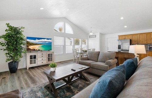 Layton House | Layton Escape Near Air Force Base & Snowbasin