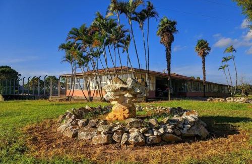 Mairinque House | Lazer Campo Piscina 07 qts 4wc km.68 C.Branco