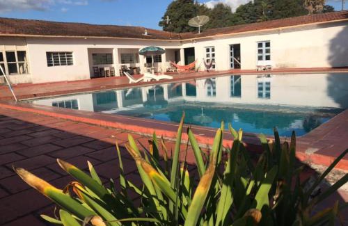 Mairinque House | Lazer Campo Piscina 07 qts 4wc km.68 C.Branco