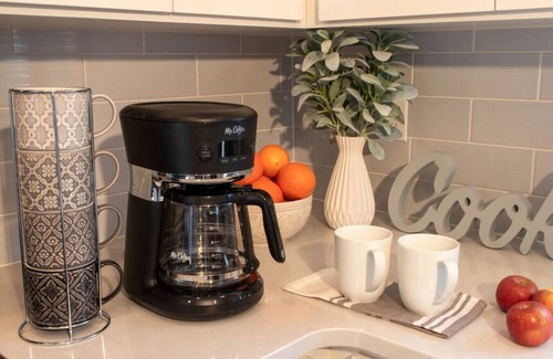 Walla Walla House | Lazy B Cottage · Lazy B Cottage-Wine Country Getaway, Great for Two