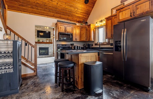 Cody House | Lazy Bear Cabin, new home in the Wapiti Valley