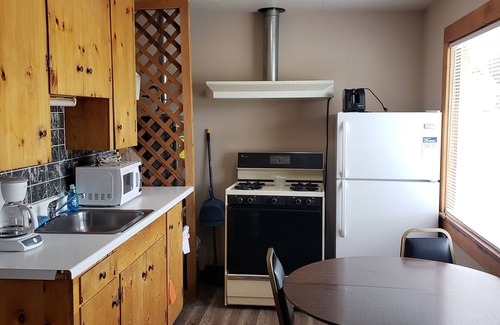 Rivers Edge Cabin | lazy bear cabins