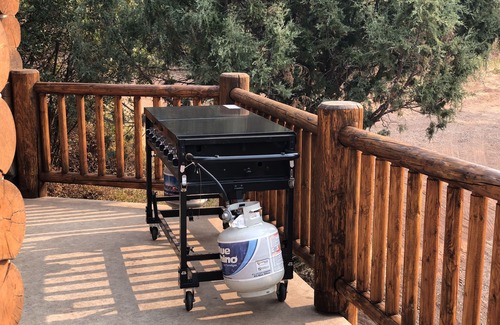 Summit County Cabin | Lazy Bear Hideaway -Your Spacious Mountain Retreat! Sleeps 30