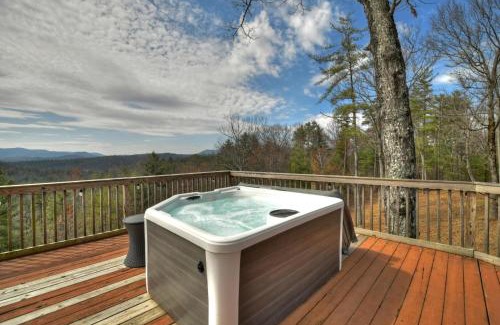 Talking Rock House | Lazy Bear Outlook