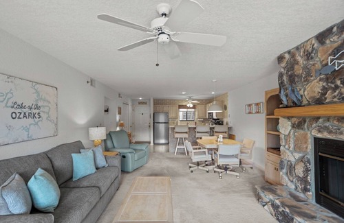 Osage Beach Condo | Lazy Days E-08 - Cozy Waterfront Condo in Osage Beach