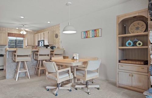 Osage Beach Condo | Lazy Days E-08 - Cozy Waterfront Condo in Osage Beach
