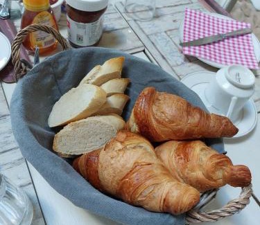 Rancon Bed & Breakfast | Lazy Days