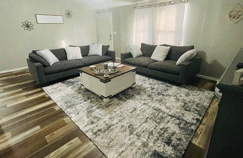 Mead House | Lazy Days Retreat