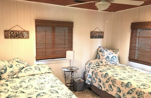 Monticello Cottage | Lazy Daze Cottage with Great Lake Freeman views in Monticello, IN.