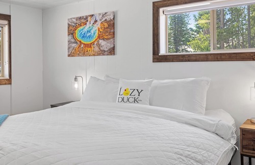 West Yellowstone Hotel | Lazy Duck Inn Room #21