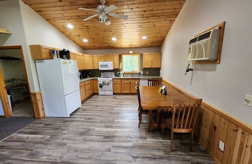 Baudette House | Lazy Fox Lodge, Lake of the Woodsn