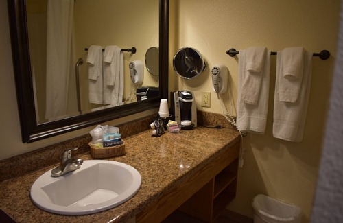 Three Rivers Hotel | Lazy J Ranch Motel