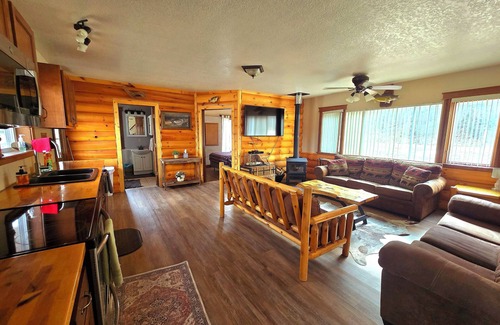 Dorchester Cabin | Lazy River Cabin