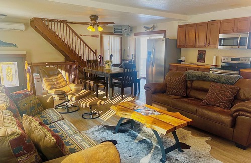 Dorchester Cabin | Lazy River Cabin