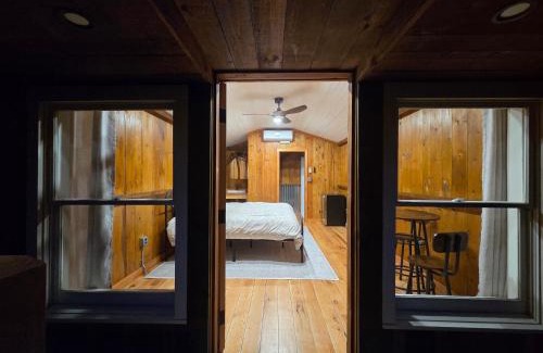 Robbinsville Apartment | Lazy T Cabins - Grand Teton