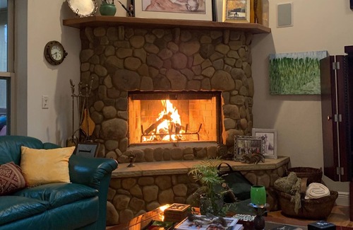 Fort White House | Lazy Turtle Lodge on the Santa Fe River in Spring Country