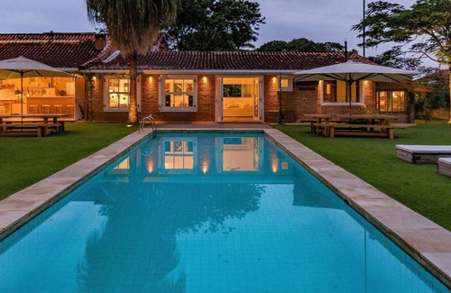 Penedo House | LB - SE02 House in Penedo 12 Rooms Vacation Rental