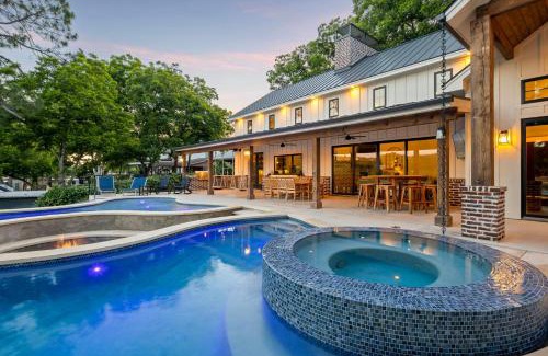Kingsland House | LBJ Lodge Concierge Services
