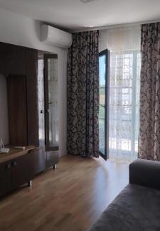 Blejoi Apartment | LCB Apartments Mrs Village