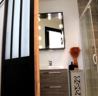 Agen Apartment | LE 7E ART Salle de cinéma privée centre Agen