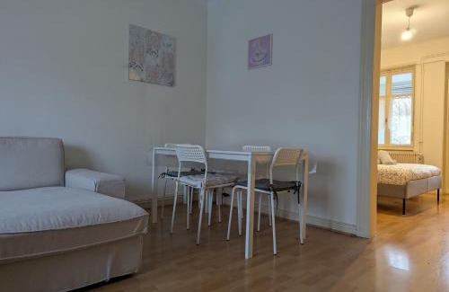 Mulhouse Apartment | Le Bâlois - appartement 2 chambres, salon, cuisine équipée, parking et wifi gratuit
