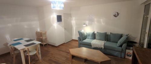 Madeleine-Champ de Mars Apartment | LE BACO-BACO, FACE AU CHÂTEAU, AVEC PARKING