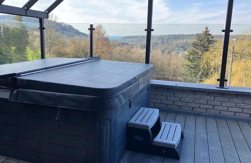 Hotton House | Le beau petit bosquet