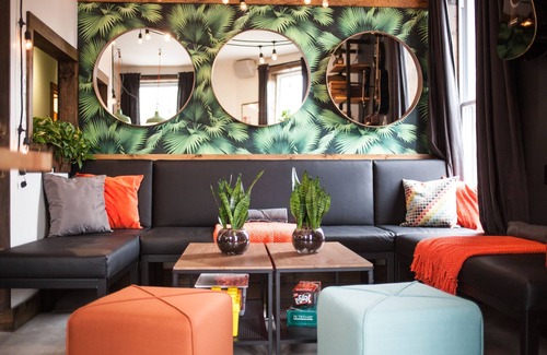 De Lorimier Apartment | Le Bed & Cocktail