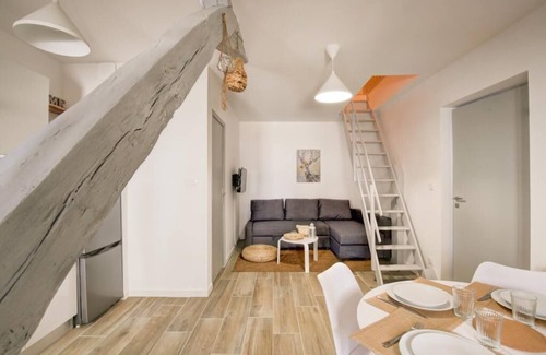 Tours Apartment | Le Belvédère: A meeting place for friends