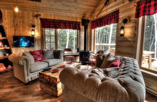La Malbaie Ski Chalet | Le Bivouac - Les Chalets Spa Canada