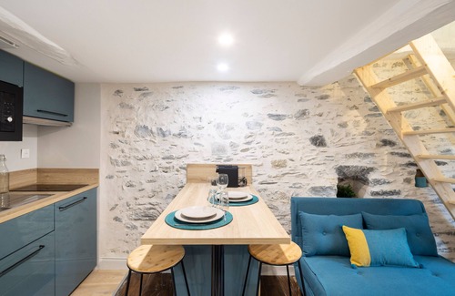 Centre Apartment | Le Blue - Studio mezzanine